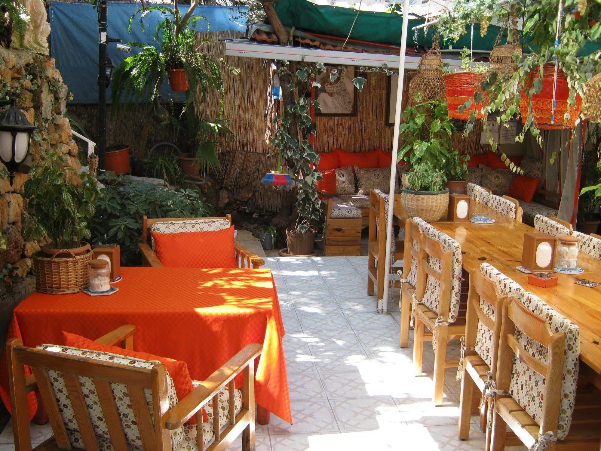 Ferah Hostel Monica'S Place Fethiye Exteriér fotografie